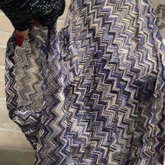 Steve Madden NEW - Sz M - over shoulder duster w/ sleeves - cover up - zigzag - Picture 3 of 6